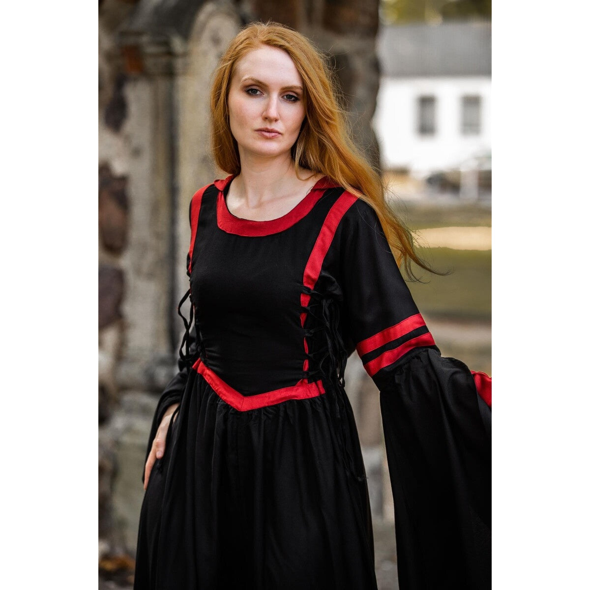 Product image Medieval Hooded Dress Isolde black-red