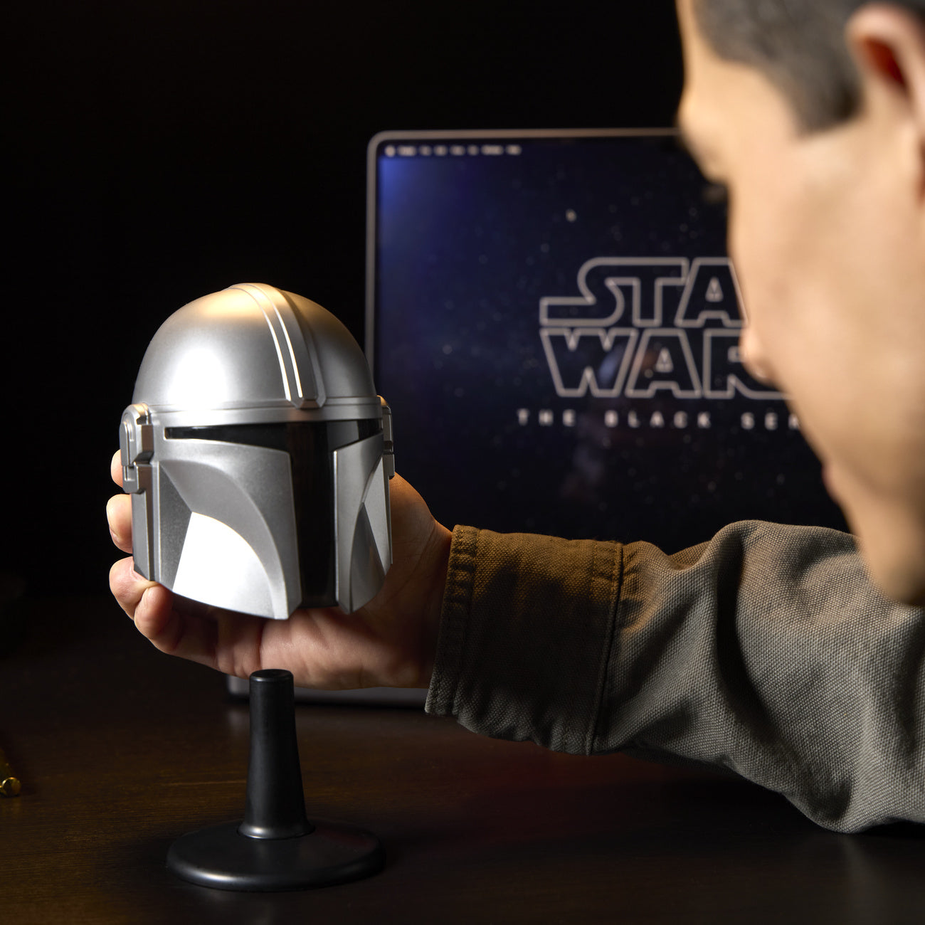 Product image Star Wars - Mandalorian Mini Helmet Replica on Base