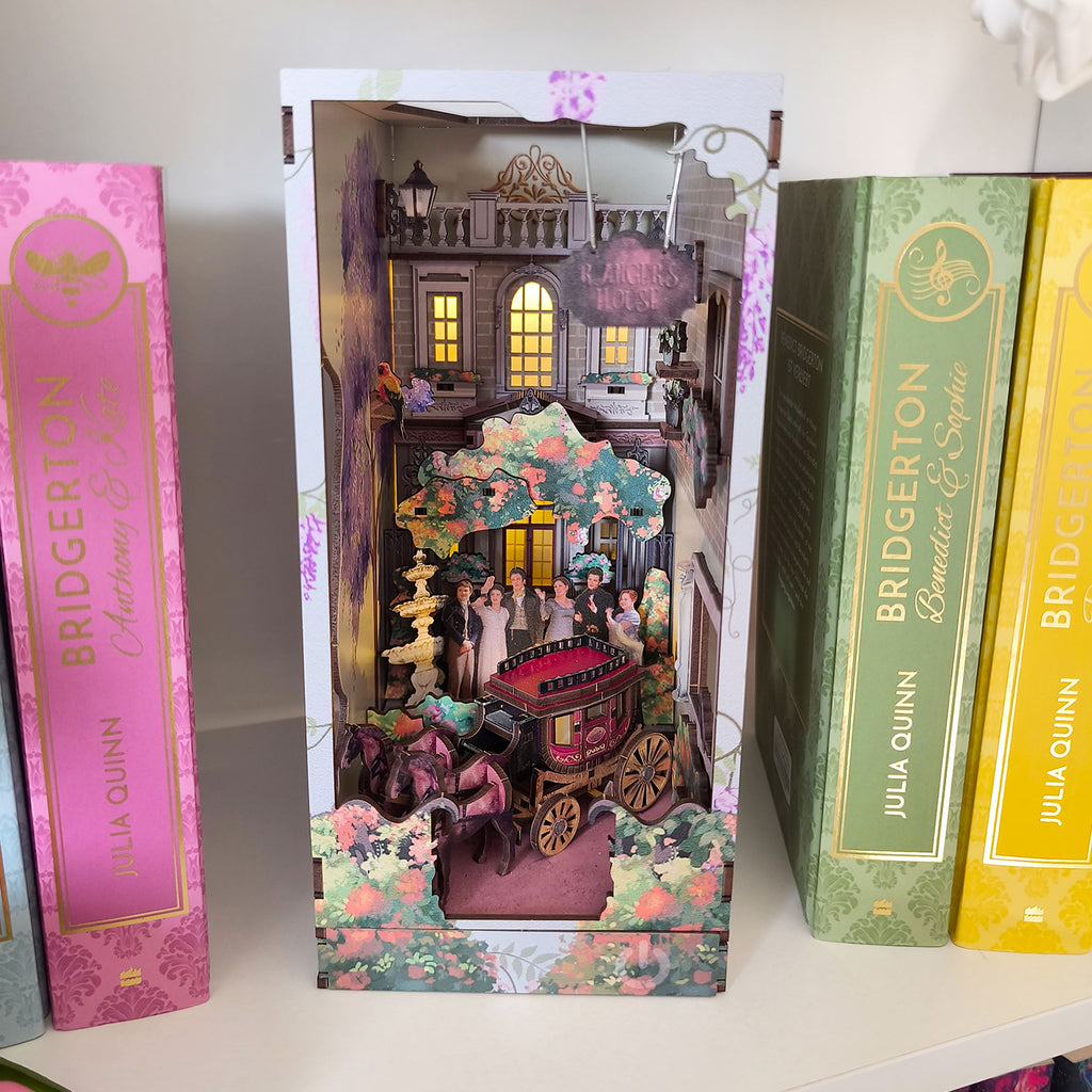 Product image Bridgerton - Into the Light Book Nook Model Kit Wood