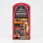 Product image Harry Potter – Hogwarts Express Book Nook Model Kit Wood