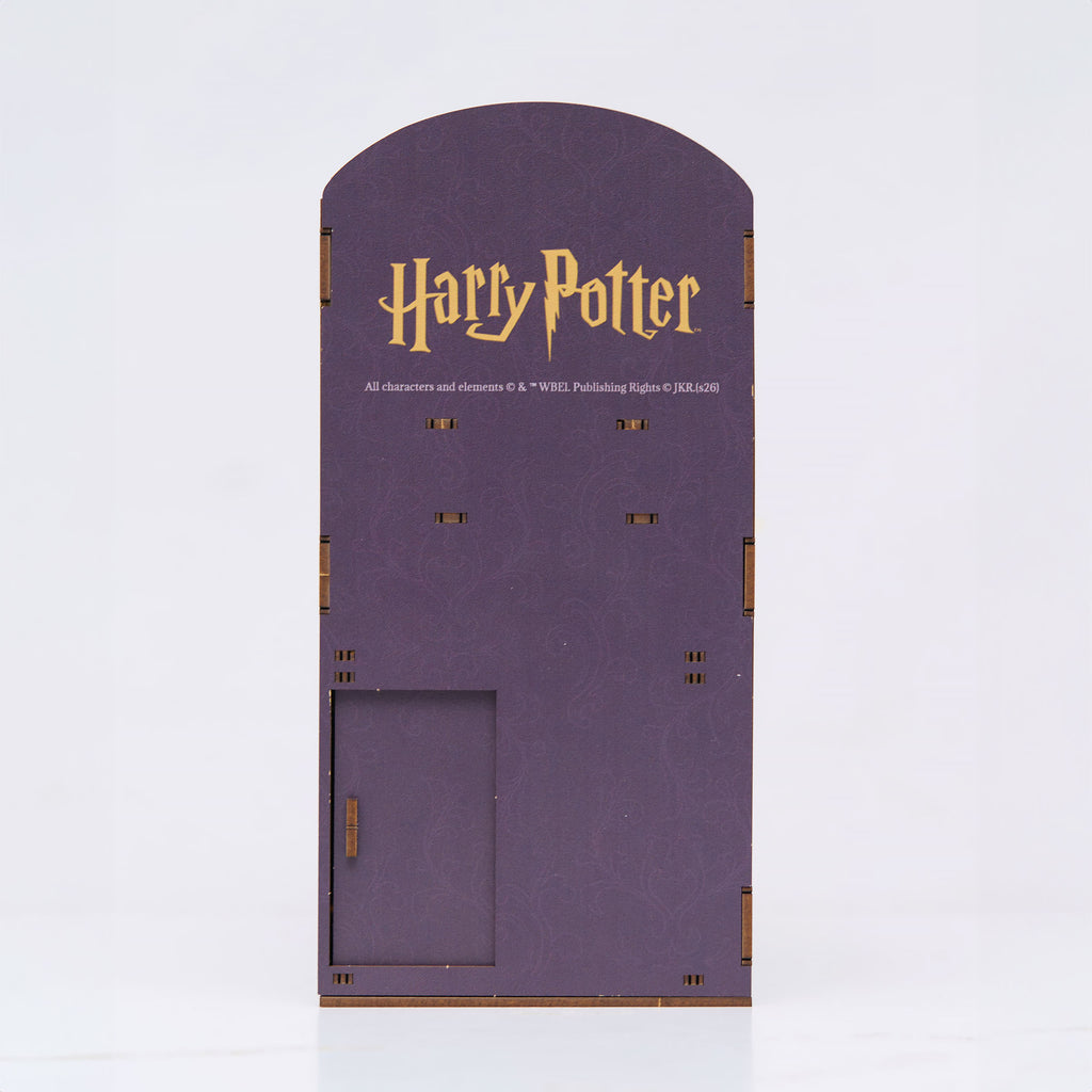 Product image Harry Potter – Hogwarts Express Book Nook Model Kit Wood