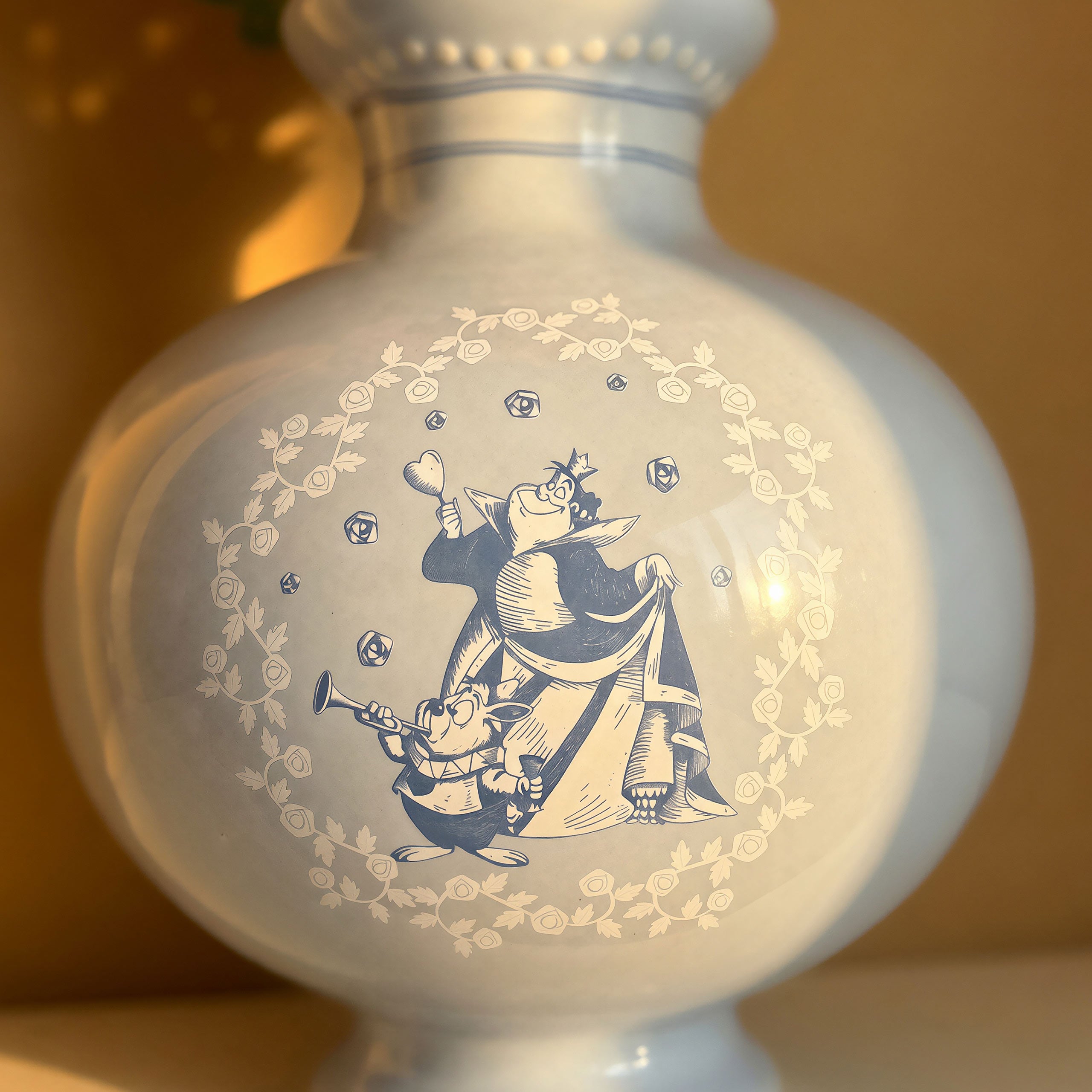 Product image Alice in Wonderland - Vase