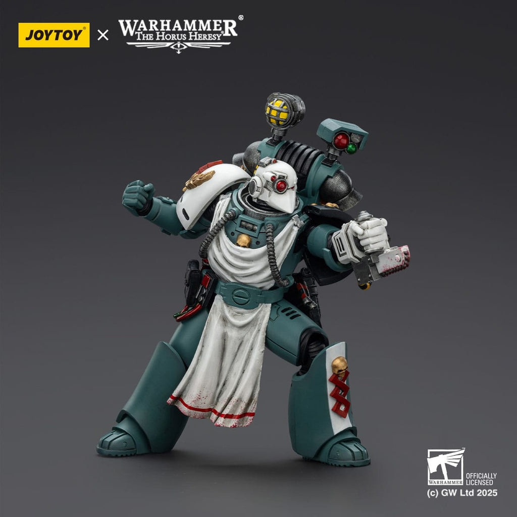 Product image Warhammer 40k: Sons of Horus – Legion Apothecary Action Figure 12 cm