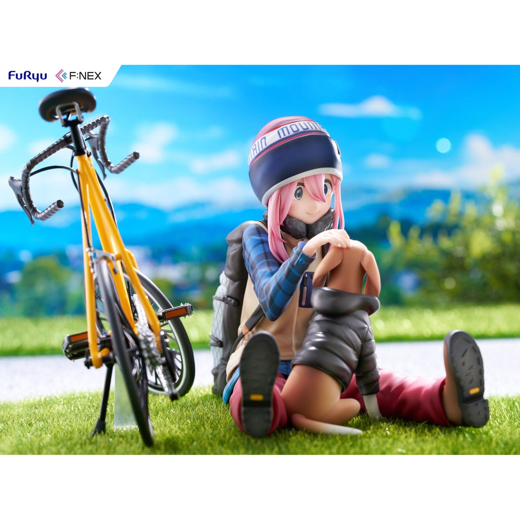 Product image Laid Back Camp F:NEX PVC Statue 1/7 Nadeshiko Kagamihara 13 cm