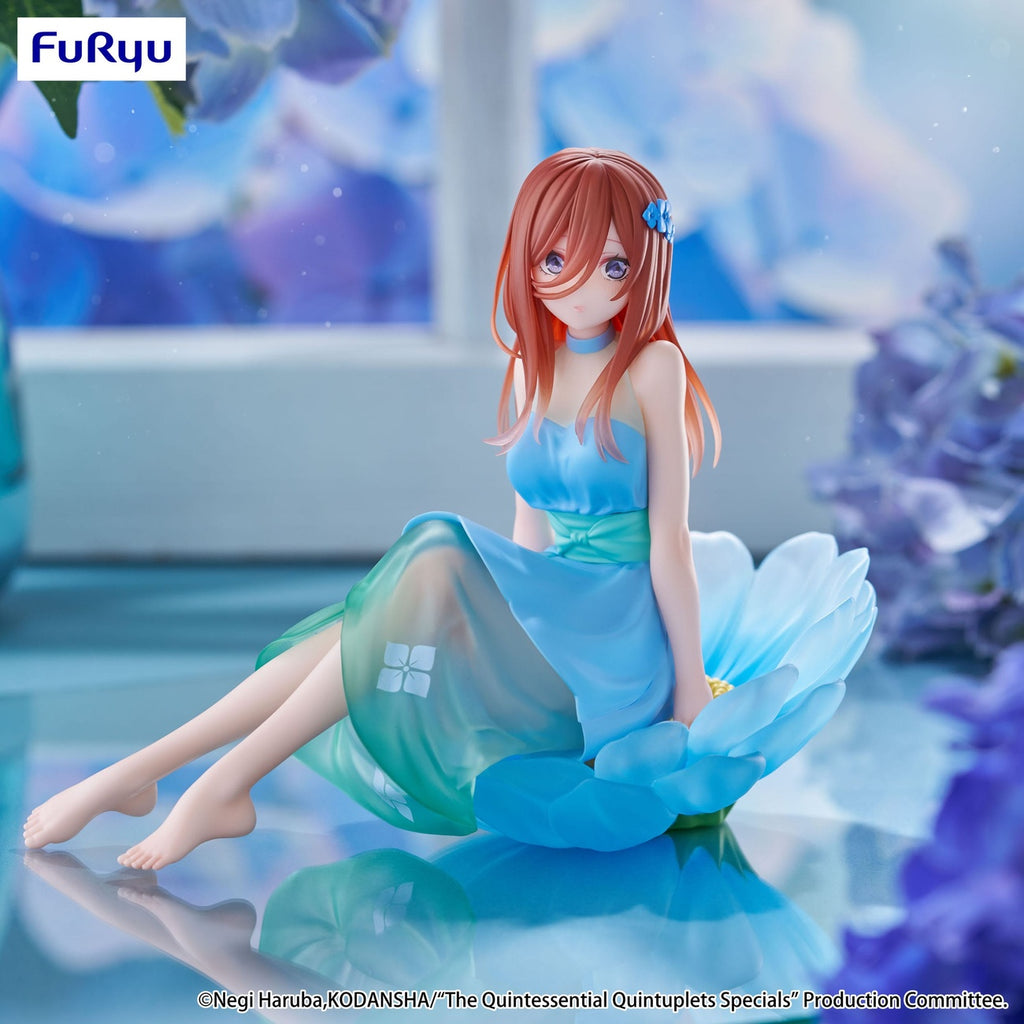 Product image The Quintessential Quintuplets Specials Bloo-me! PVC Statue Nakano Miku 11 cm