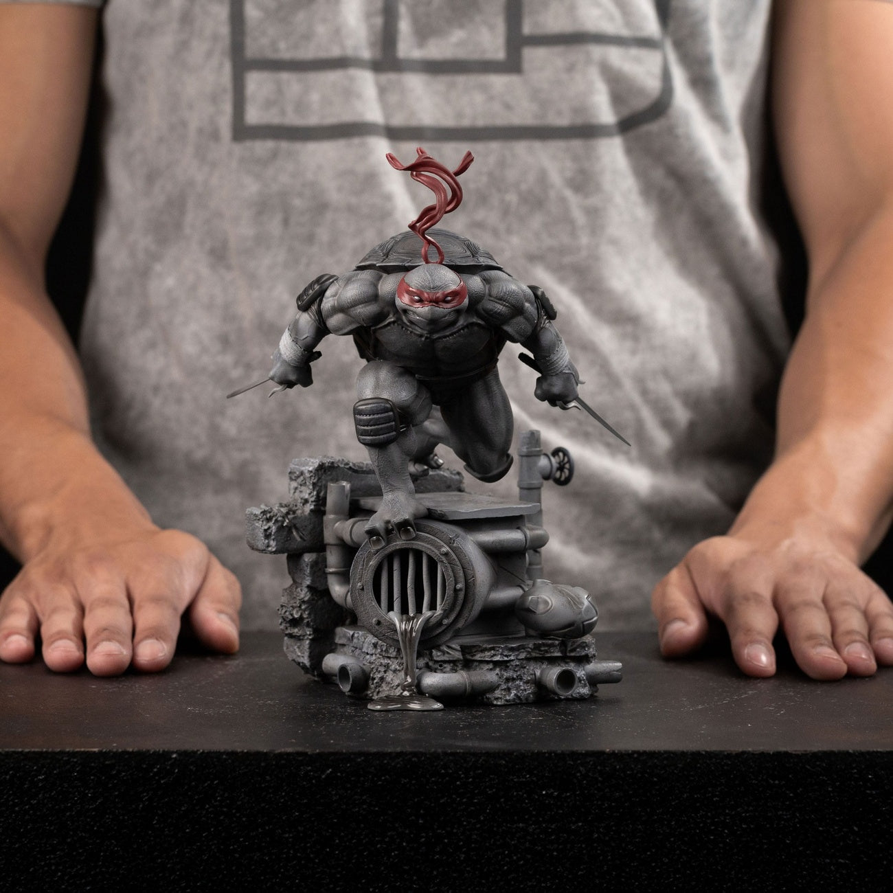 Product image Teenage Mutant Ninja Turtles Art Scale Statue 1/10 Raphael Black and White Variant 26 cm heo exclusive