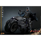 Product image The Flash Movie Masterpiece Action Figure with Vehicle 1/6 Batman & Batcycle Set 30 cm