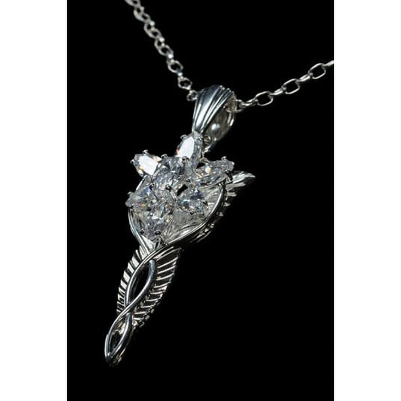 Product image The Lord of the Rings Arwen’s Evenstar Pendant with Chain Replica Sterling Silver