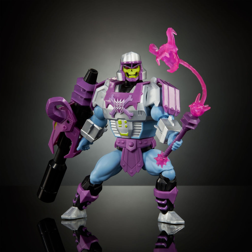 Product image Masters of the Universe x Transformers action figure Megatron Armor Skeletor heo European Exclusive 14 cm