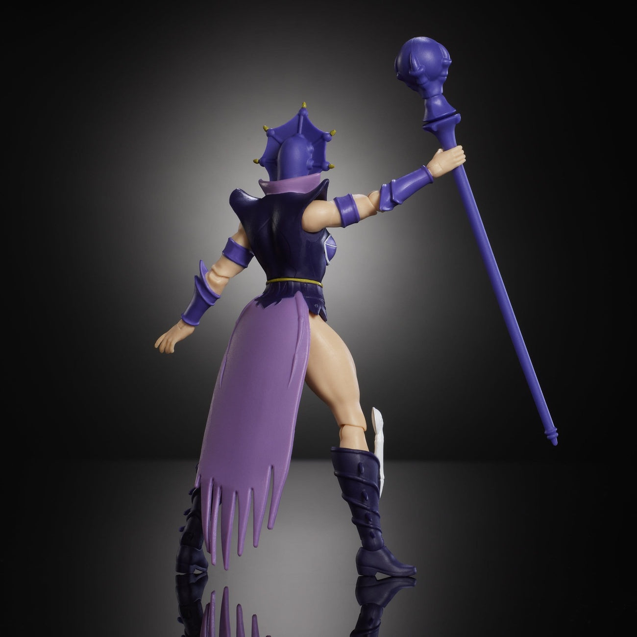 Product image Masters of the Universe Origins action figure Cartoon Collection: Evil-Lyn 14 cm