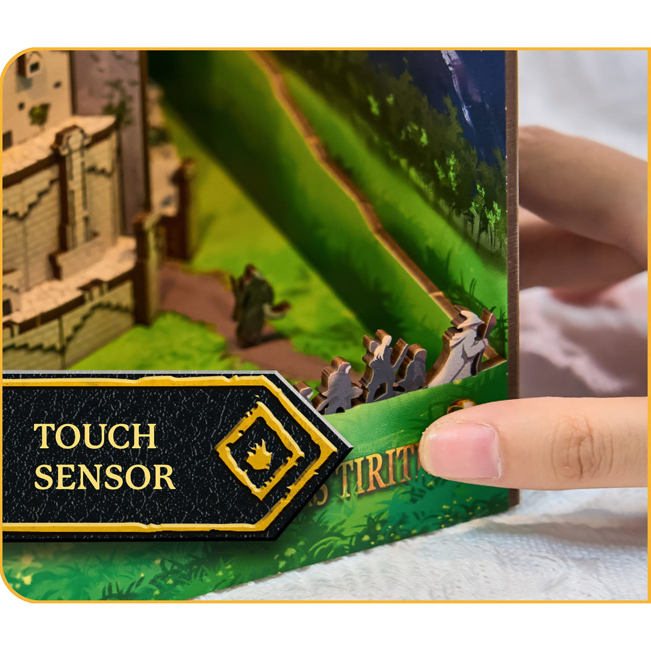 Product image The Lord of the Rings Tiny Adventures Book Nook Mini Diorama Minas Tirith 23 cm