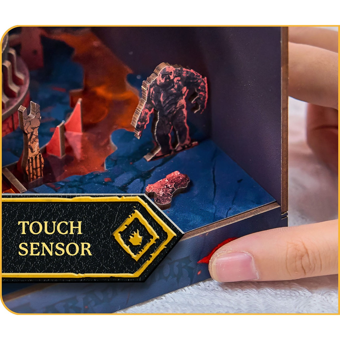 Product image The Lord of the Rings Tiny Adventures Book Nook Mini Diorama Barad-dûr 23 cm