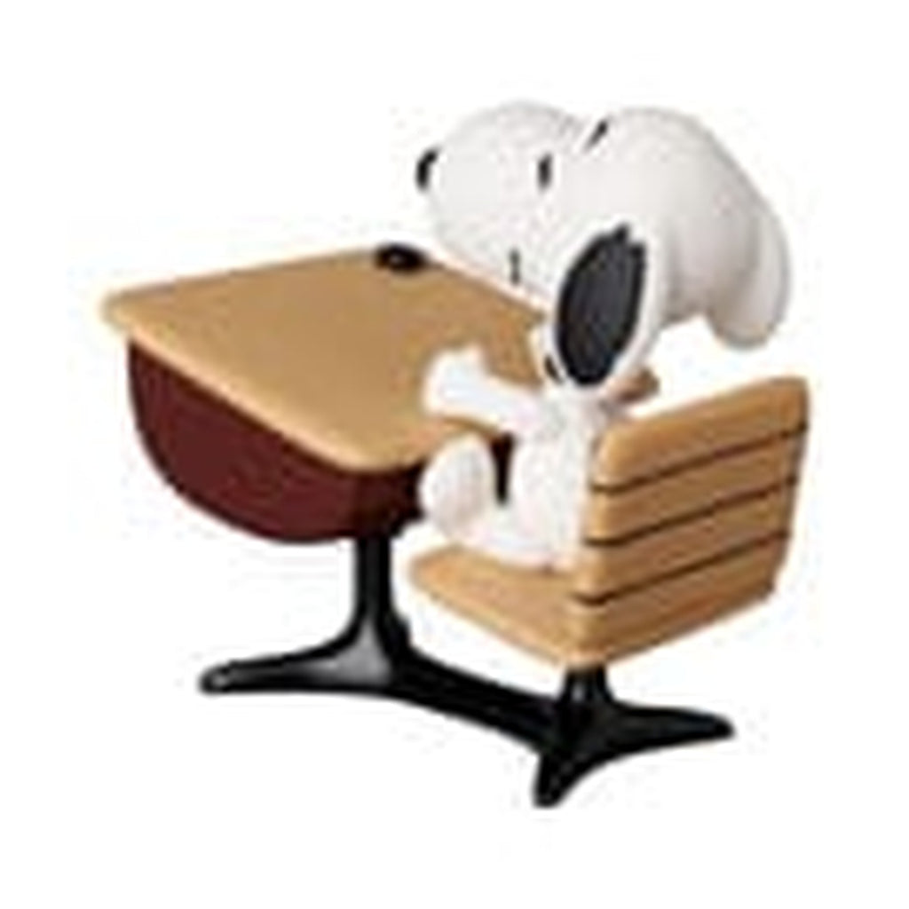 Product image Peanuts UDF Series 18 Mini Figure Snoopy with Desk 9 cm