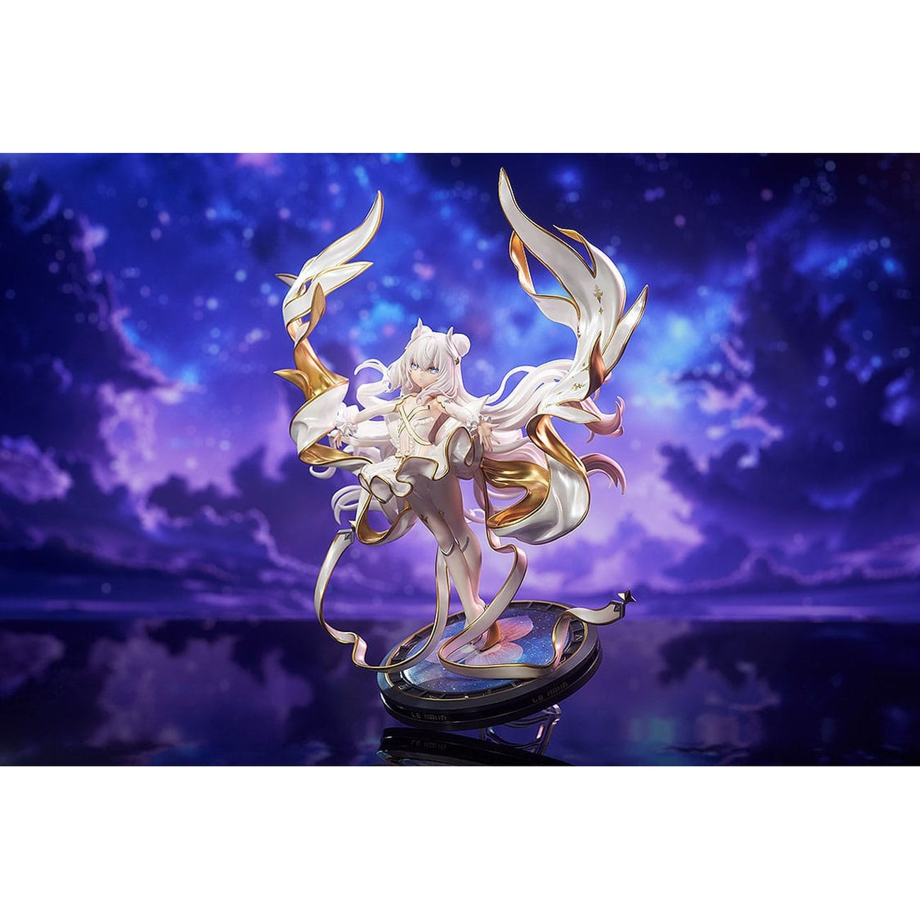 Product image Azur Lane PVC Statue 1/7 Le Malin 33 cm