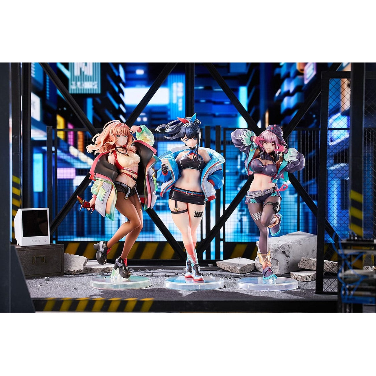 Product image Gridman Universe PVC Statues 3-Pack 1/7 Rikka Takarada, Akane Shinjo, Yume Minami: Dreamy Divas Ver.