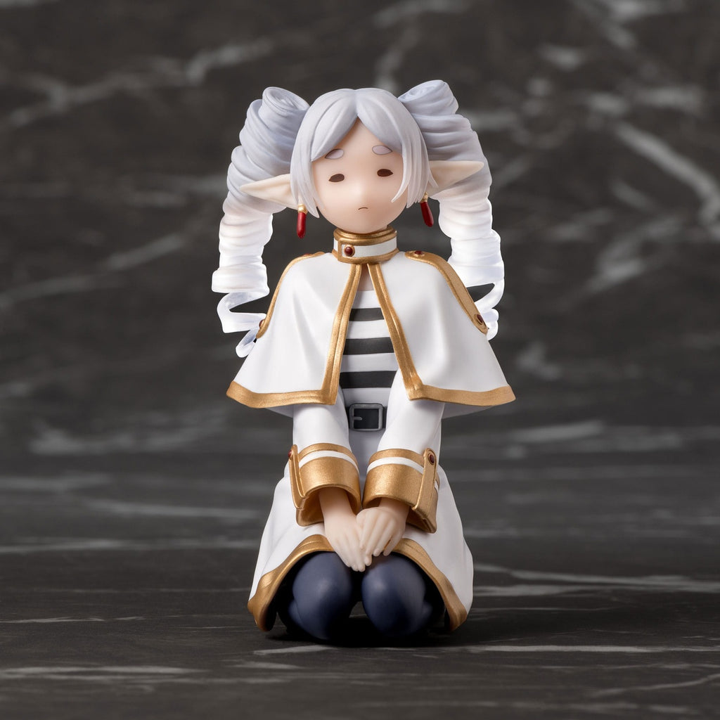 Product image Frieren: Beyond Journey's End PM Perching PVC Statue I have ringlets now Clear Ver. heo Exclusive 10 cm