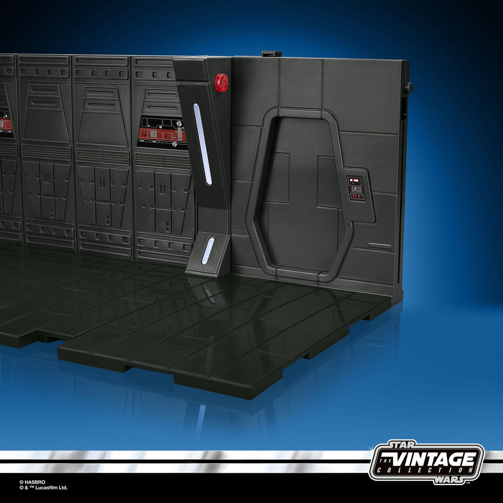 Product image Star Wars: The Mandalorian Vintage Collection Moff Gideon's Imperial Light Cruiser Hallway with Mandalorian Privateer Act
