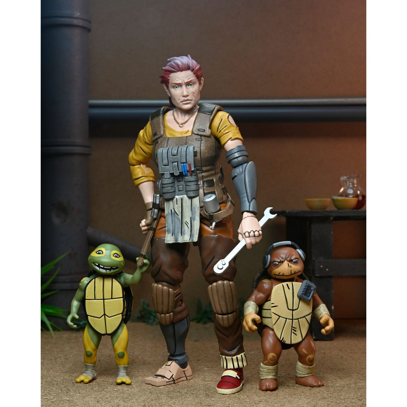 Product image Teenage Mutant Ninja Turtles (The Last Ronin The Lost Years) action figure Grammy April with Baby Yi & Moja 18 cm