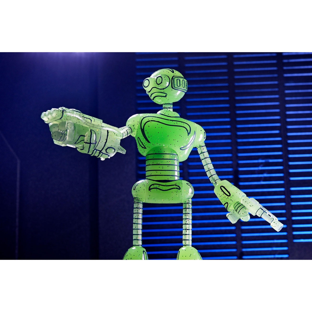 Product image Teenage Mutant Ninja Turtles (Mirage Comics) Action Figure Transmat Fugitoid GID 18 cm
