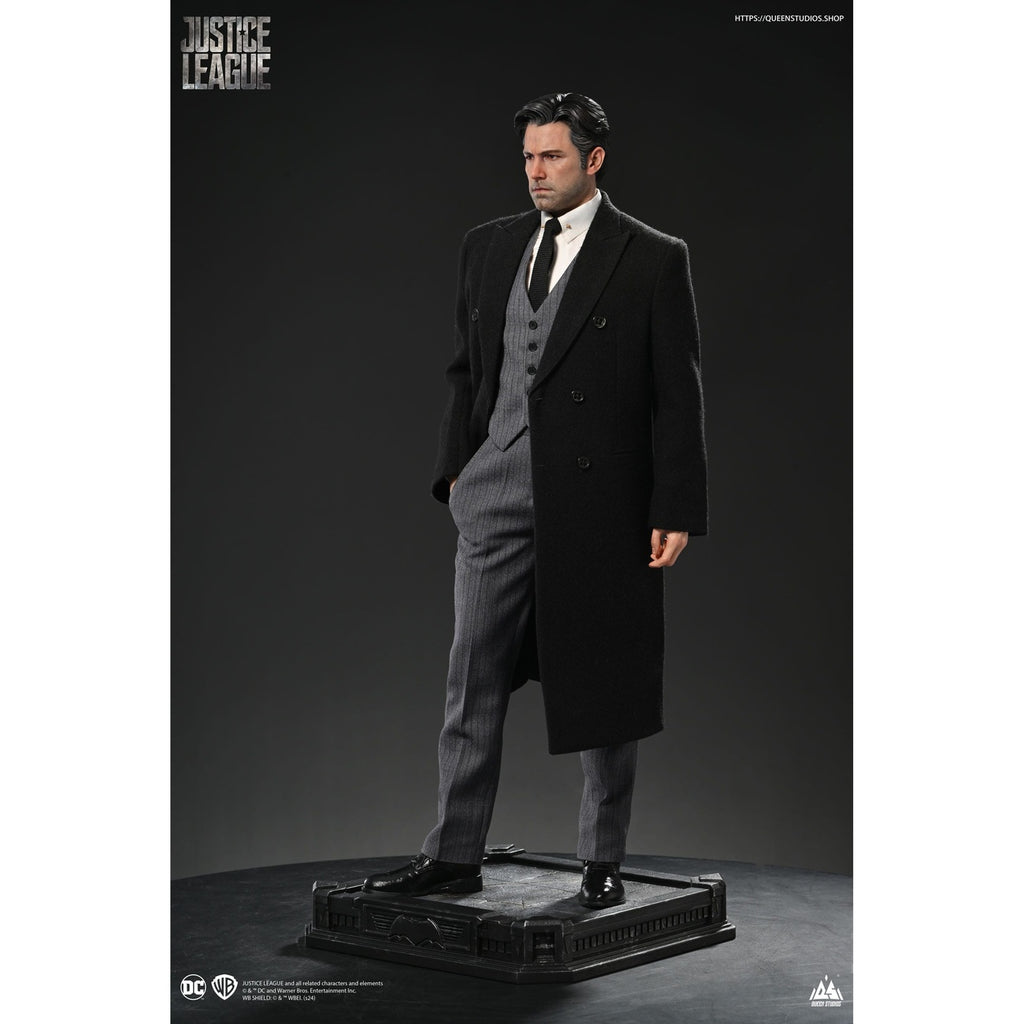 Product image Justice League Statue 1/4 Bruce Wayne (Ben Affleck) 51 cm
