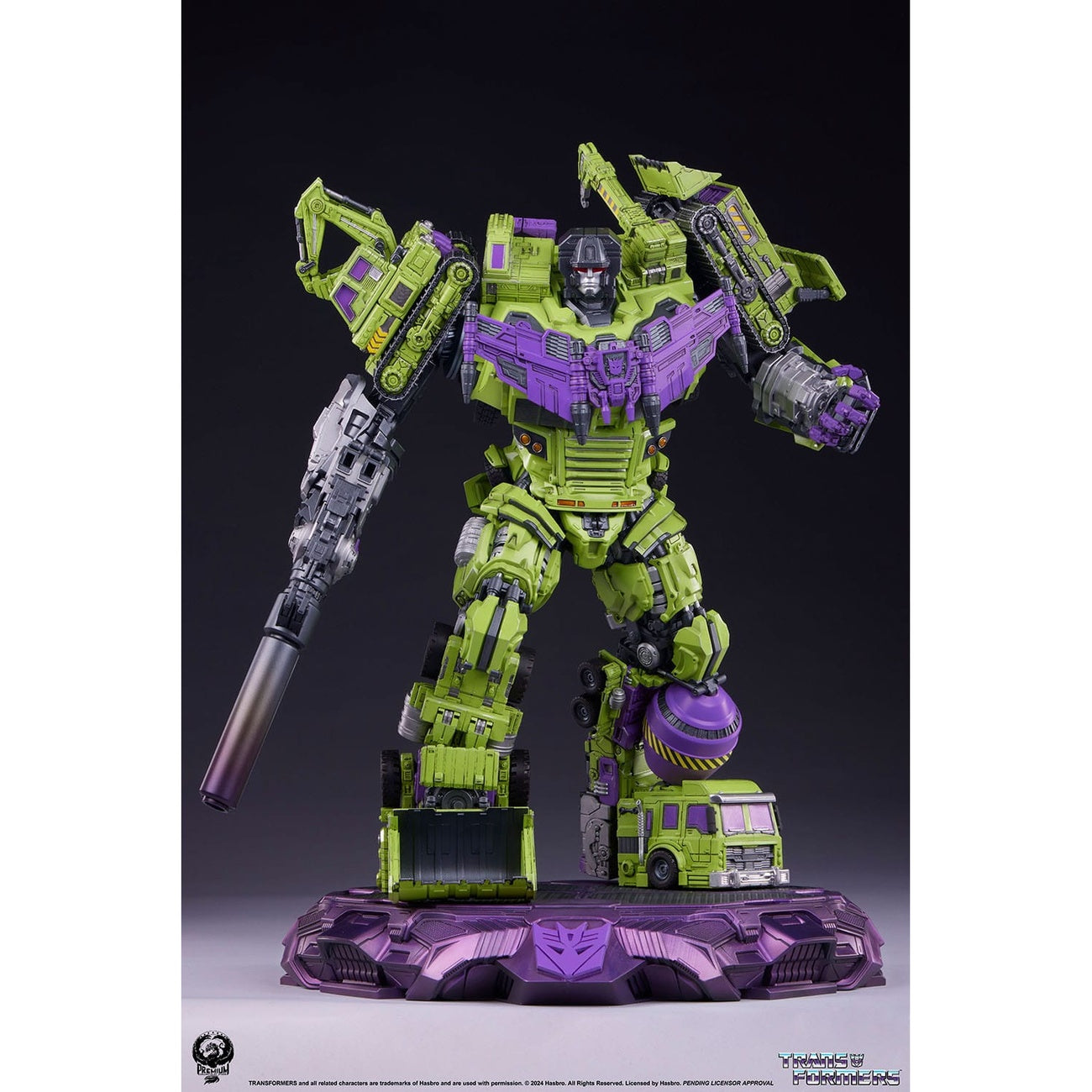 Product image Transformers Museum Scale Statue Devastator 114 cm