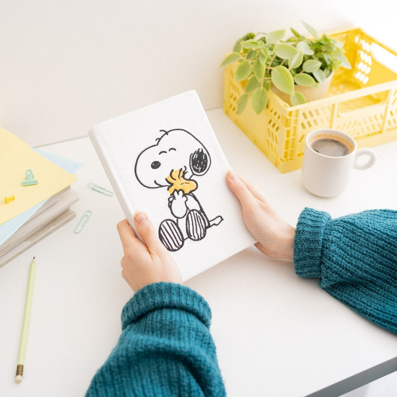 Product image Peanuts Premium Plush Notebook A5 Snoopy