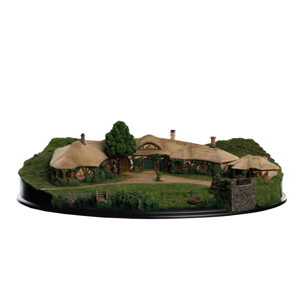 Product image Lord of the Rings Statue The Green Dragon Inn