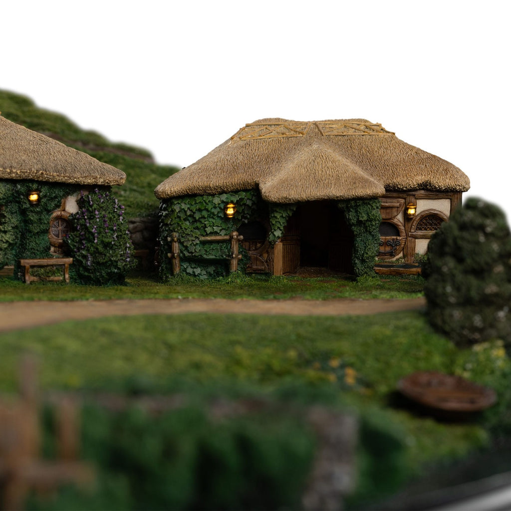 Product image Lord of the Rings Statue The Green Dragon Inn