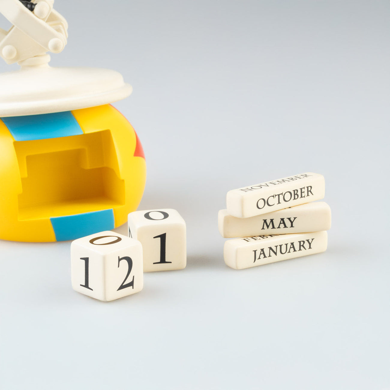 Product image Pixar 3D Perpetual Calendar The Little Lamp
