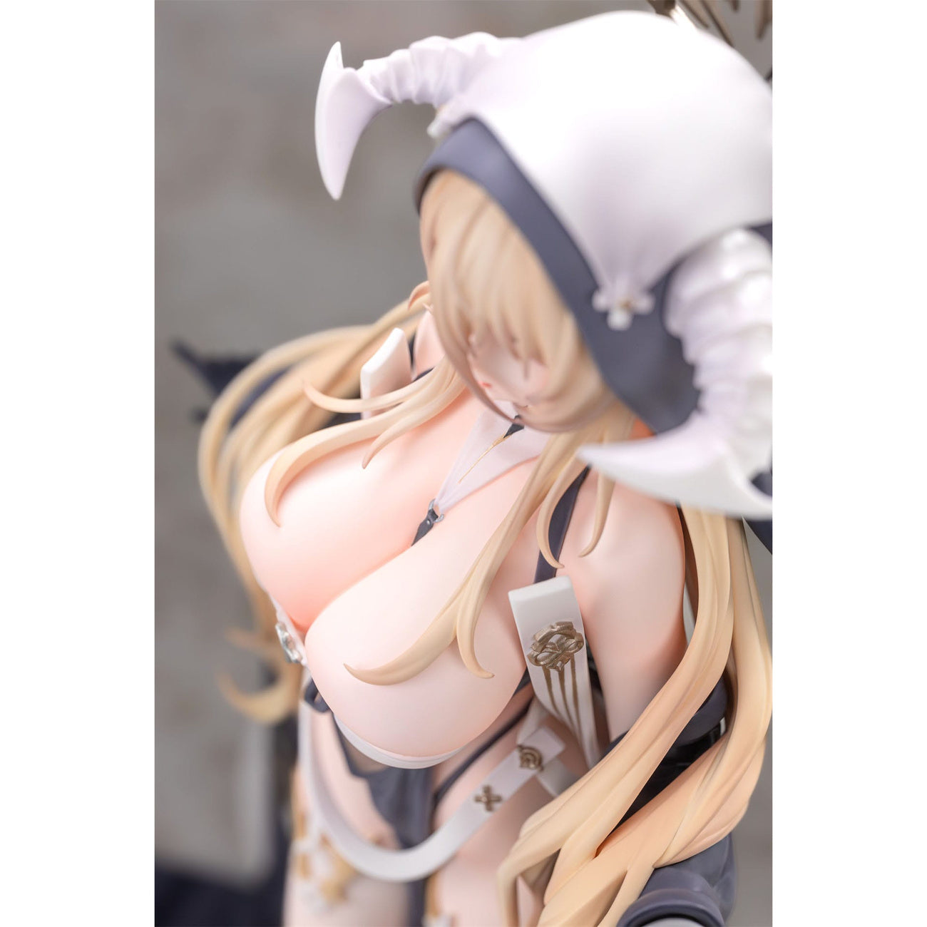 Product image Azur Lane PVC Statue 1/6 Implacable 31 cm