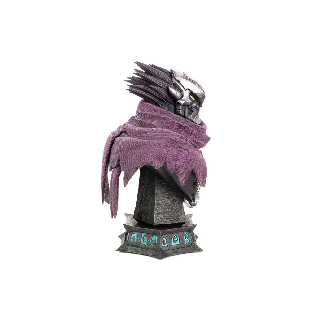 Product image Darksiders Grand Scale Bust Strife 37 cm