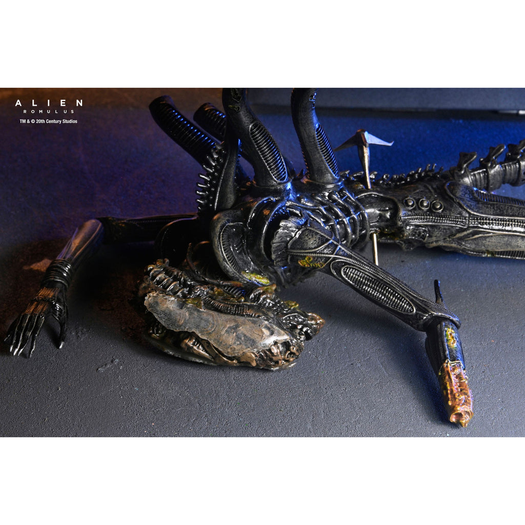 Product image Alien: Romulus Action Figure Deluxe Suspended Lab Xenomorph