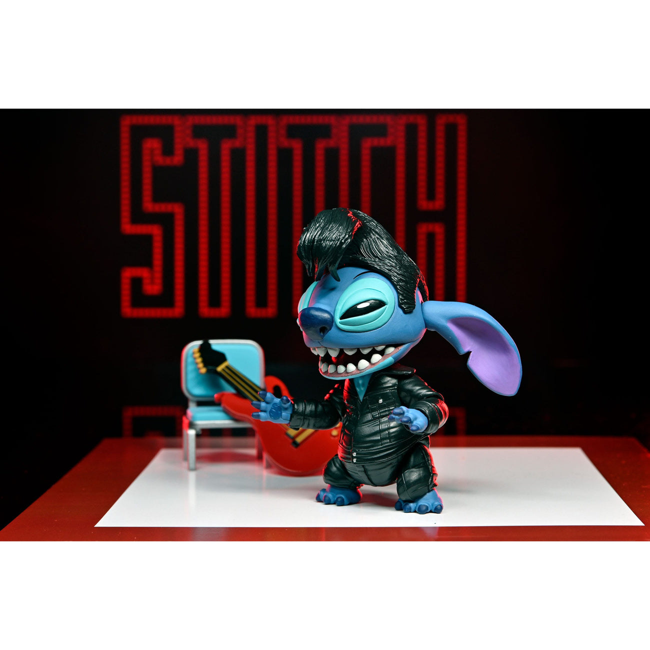 Product image Lilo & Stitch Action Figure Ultimate Singer Elvis Stitch 7 cm