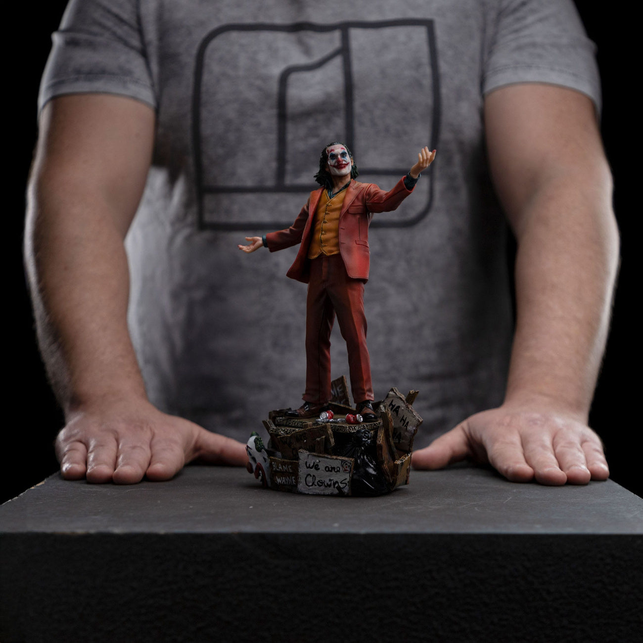 Product image DC Comics Art Scale Deluxe Statue 1/10 Joker (Arthur Fleck)