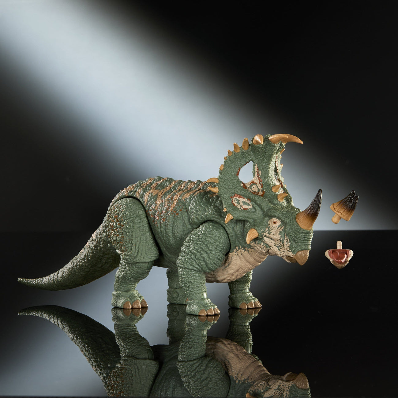 Product image Jurassic World Hammond Collection Action Figure Sinoceratops