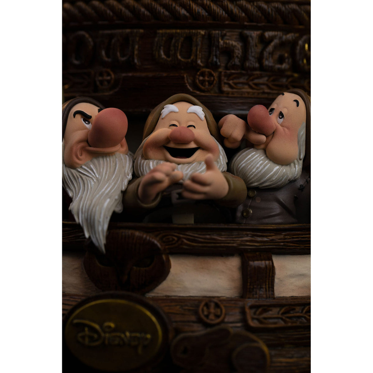 Produktbild Schneewittchen und die sieben Zwerge Art Scale Statue 1/10